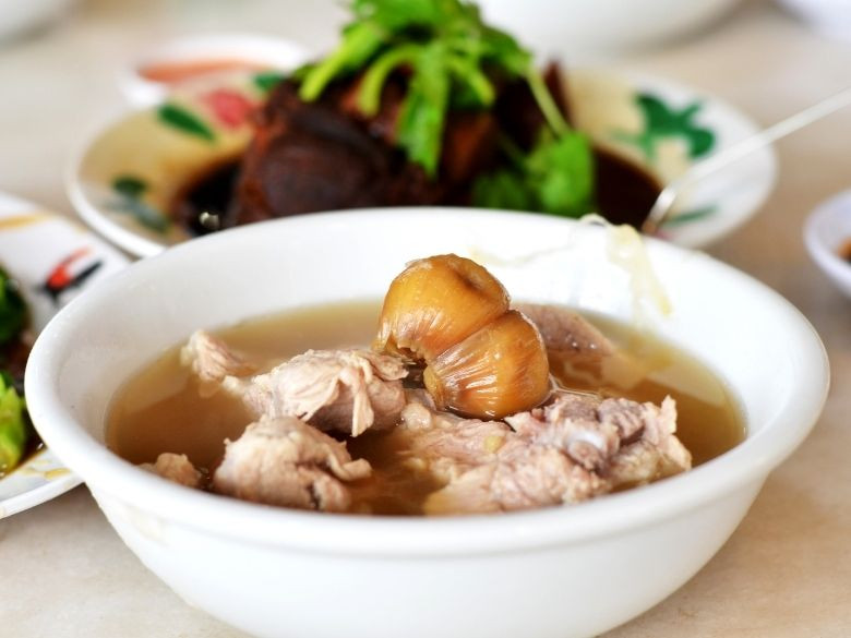 Black Broth or White Broth? The Origin and Fun Facts about Bak Kut Teh