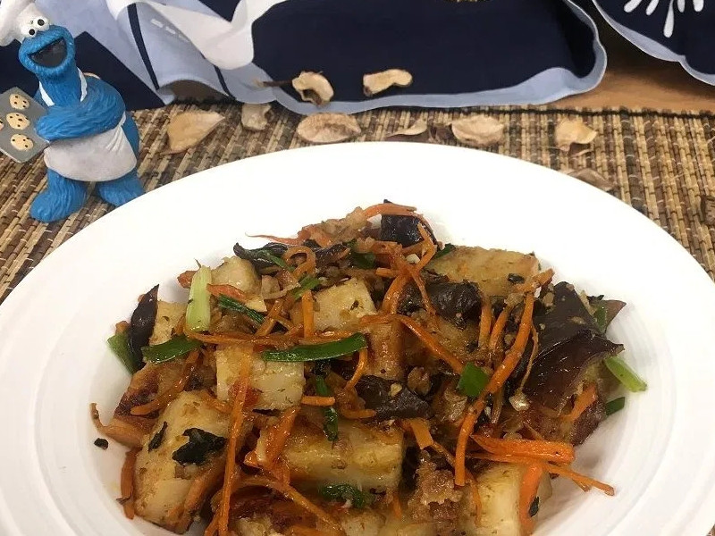 XO Sauce Stir-fried Turnip Cake